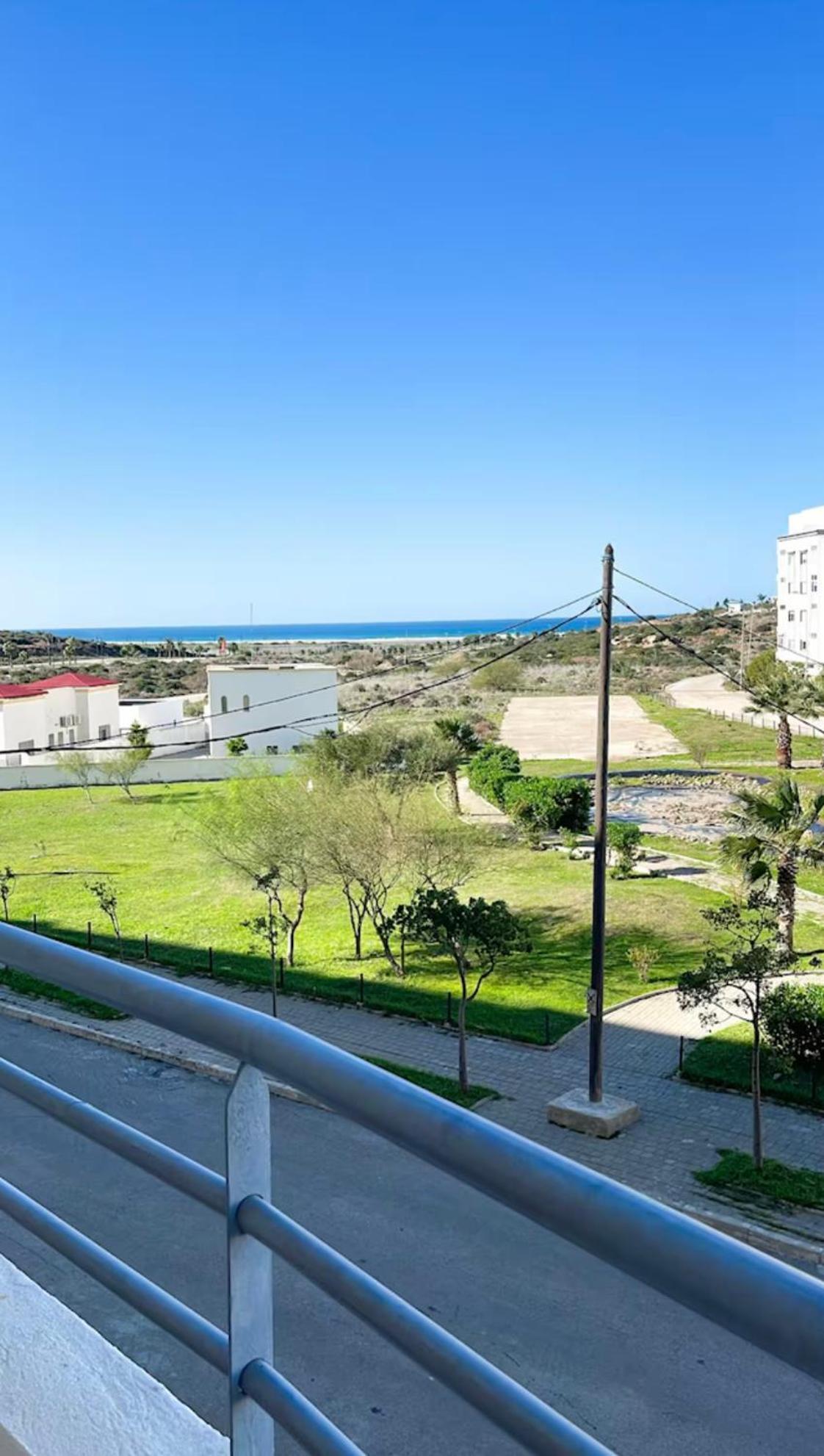 Elegant Appartement Avec Un Acces Piscine Jardin Parking Sous-Sol Et Wifi Haut Debit Fibre Optique Танжер Экстерьер фото